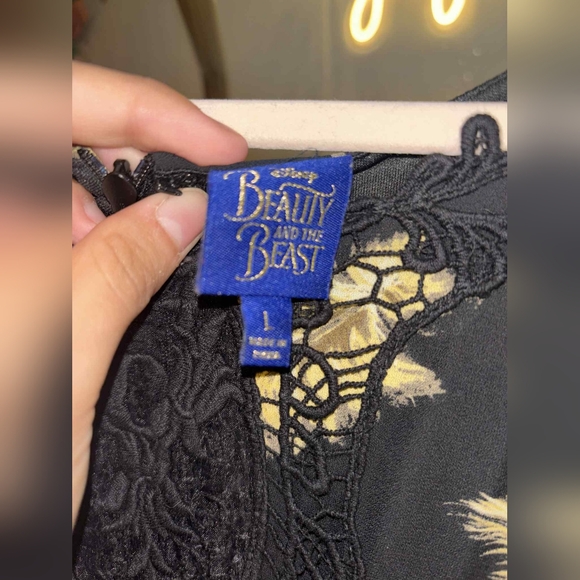 Disney's Beauty & the Beast Black & Yellow Feather Print Cold Shoulder Dress - Picture 5 of 10